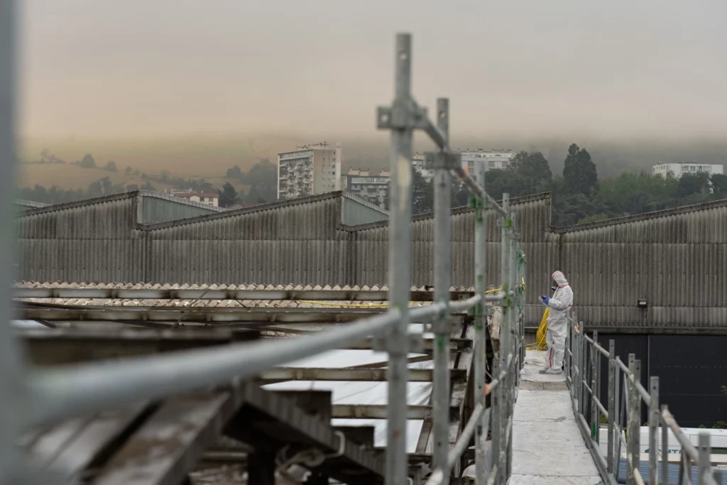 _CHA9569_desamiantage_Loire_TP_travaux_V.Chambon